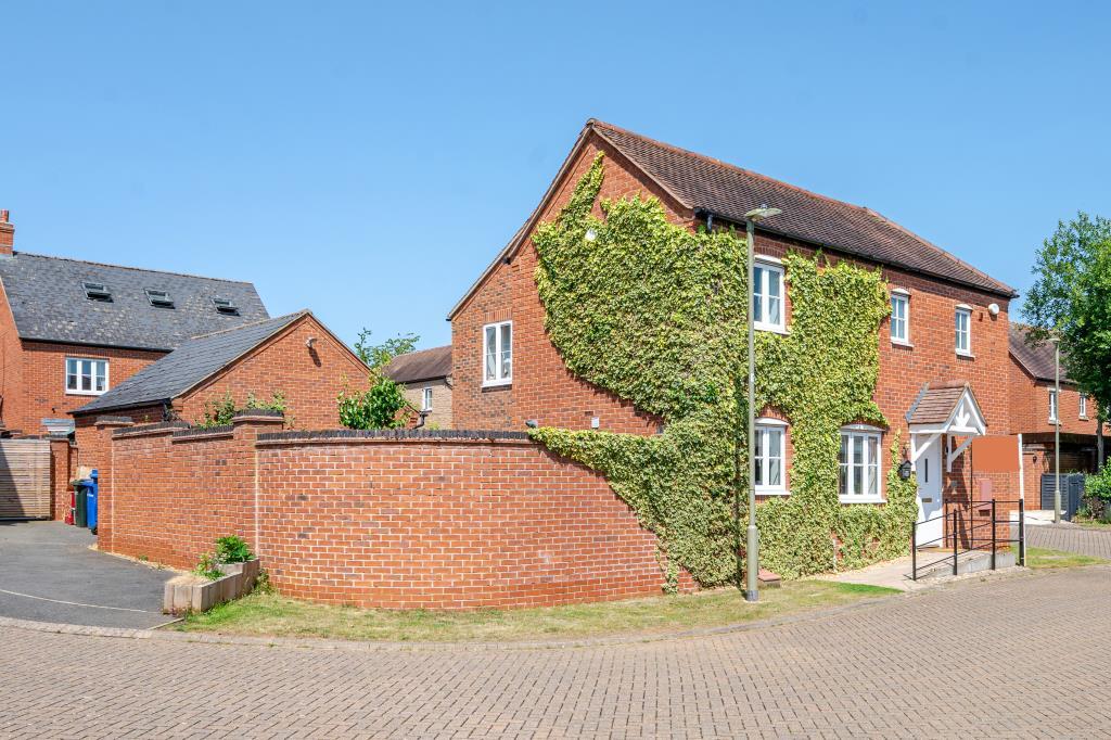 Front &amp; Side aspect
