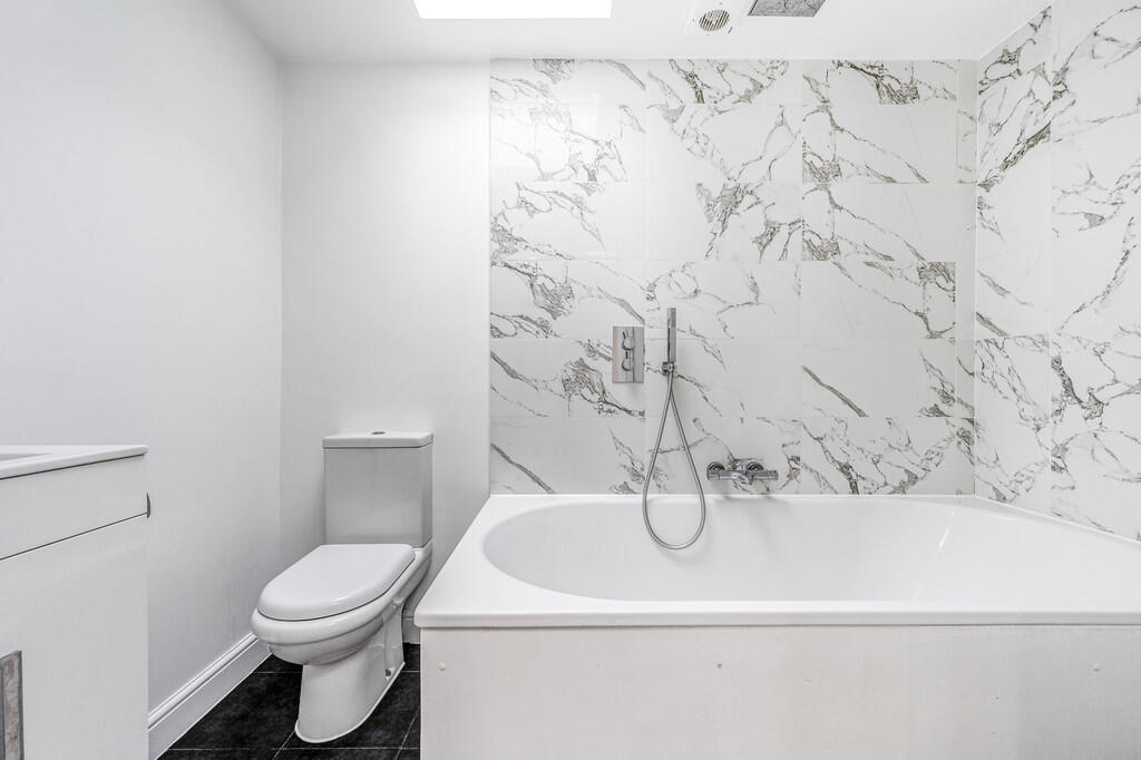 Carlyle Road- (13...