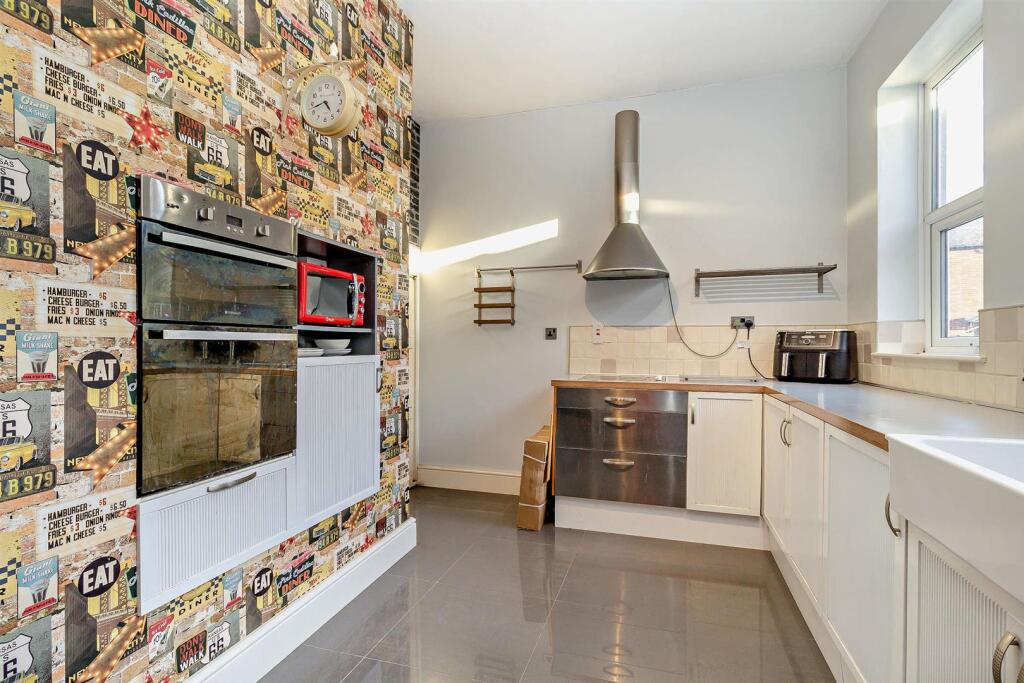 8671106-interior16-800.jpg