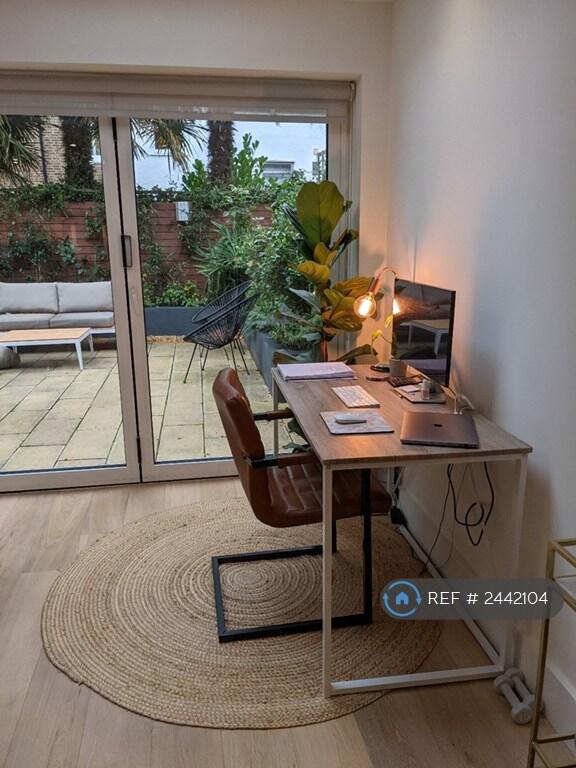 Work Station, With Monitor 