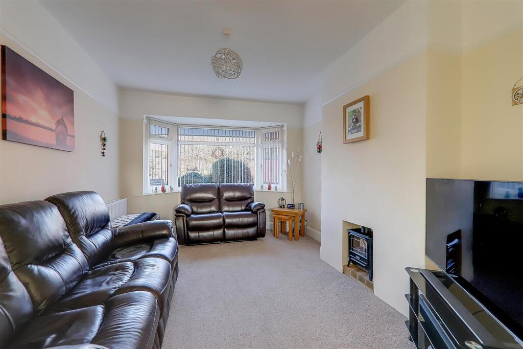 Sompting Road, Broadwater, Worthing, West Sussex, BN14 9EU