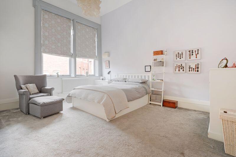 Main Bedroom 