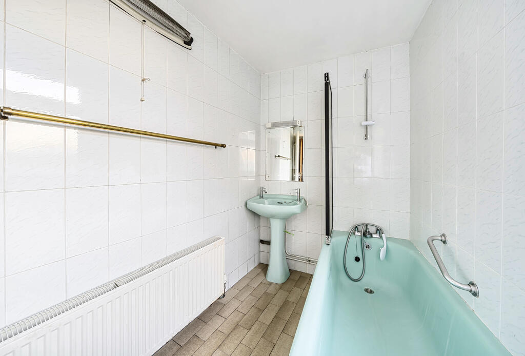 1349047-9-68ba210...