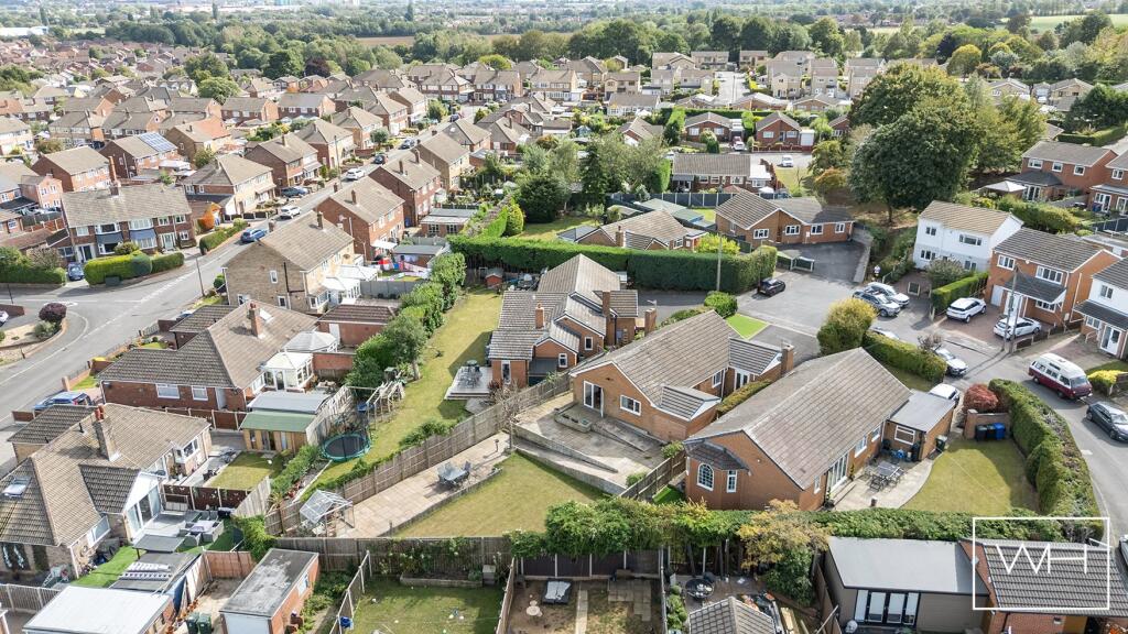 2 Aintree Close, Cus
