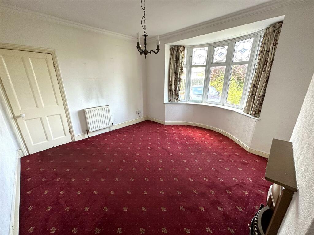 lounge 2.jpg
