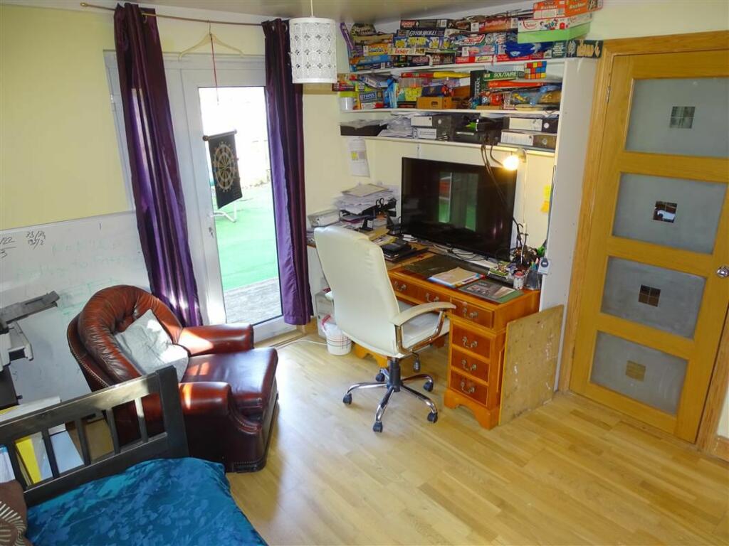 Study/Bedroom 6 B