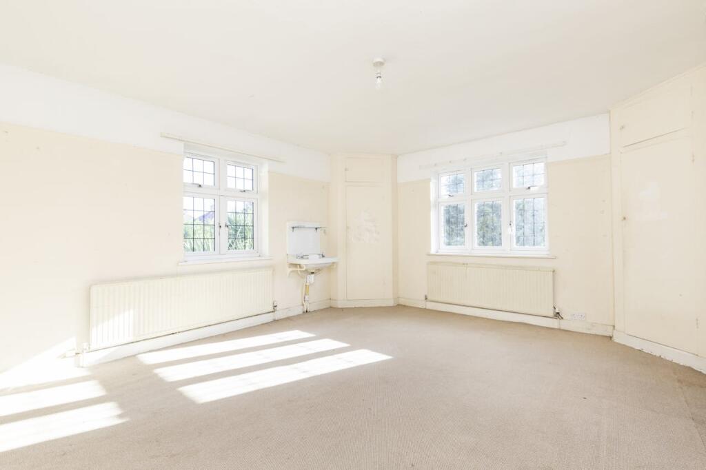 110 Ellesmere Road 11.jpg