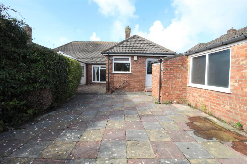 Filey Rd, Rear garden 2.JPG