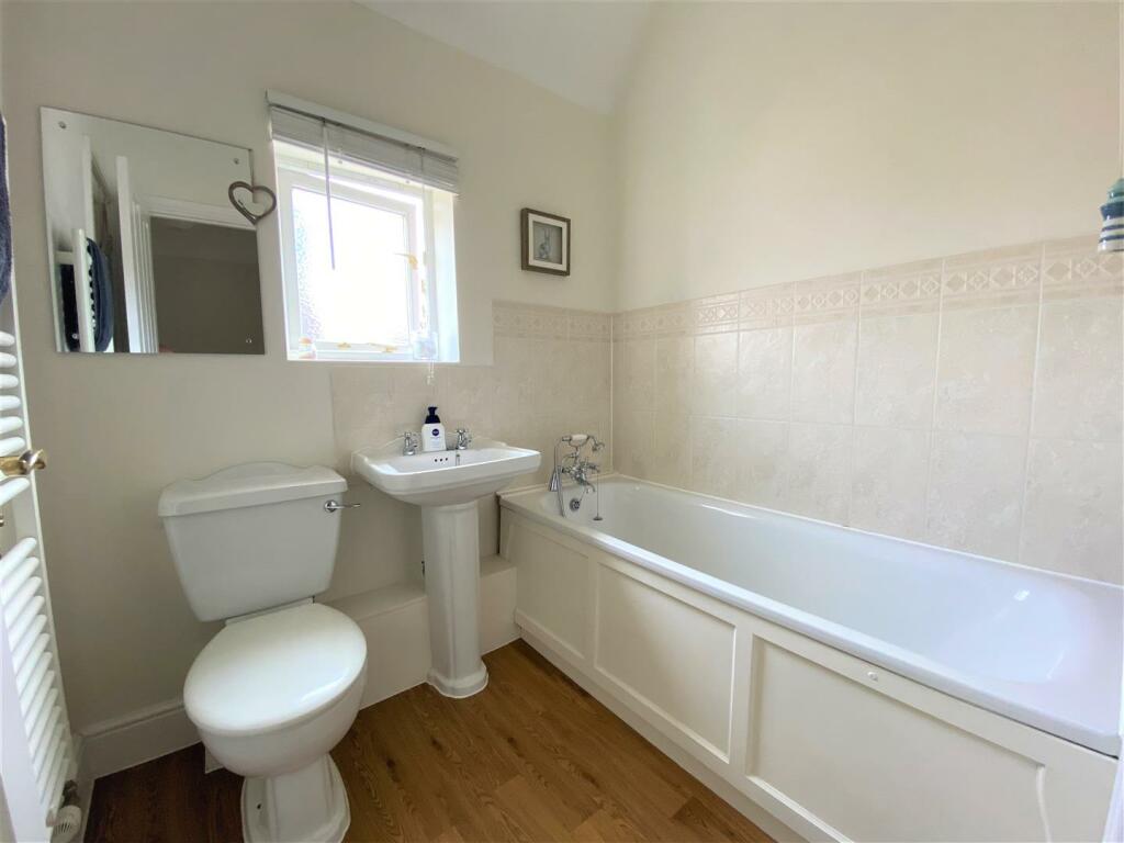 Bathroom.jpg