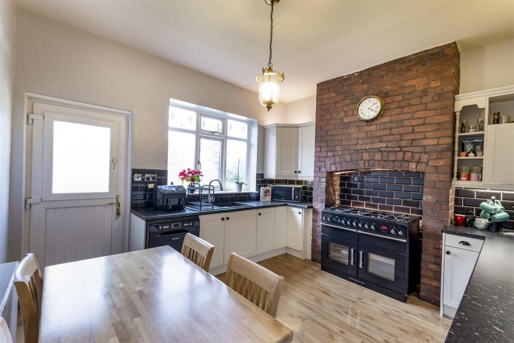 Breakfast Kitchen
