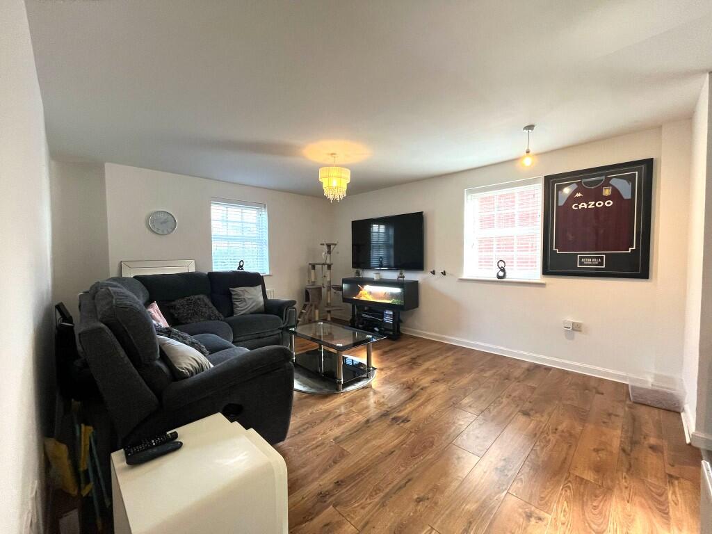 Horseshoe Crescent, Birmingham, B43