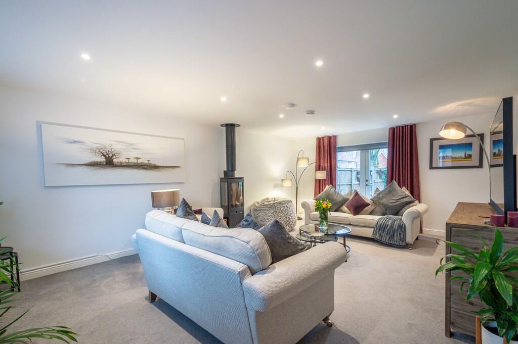 33 Old Stable Lan...