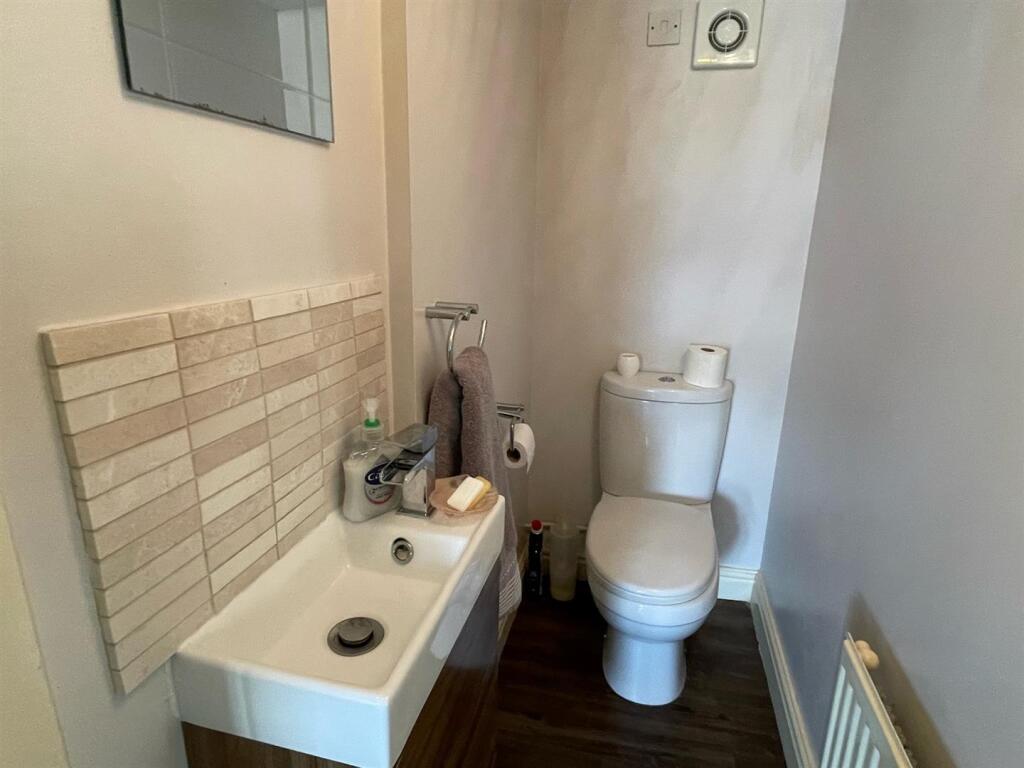 Cloakroom.jpg