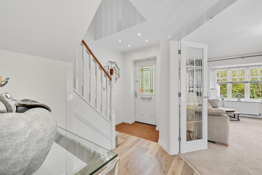 Entrance Hallway.jpg