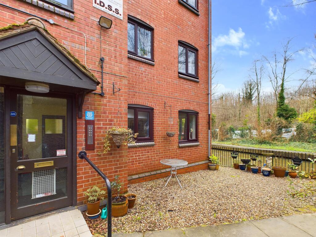 Communal Door/Garden