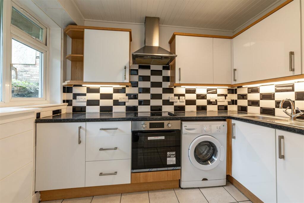 22 Haliburton Place Galashiels 08.JPG
