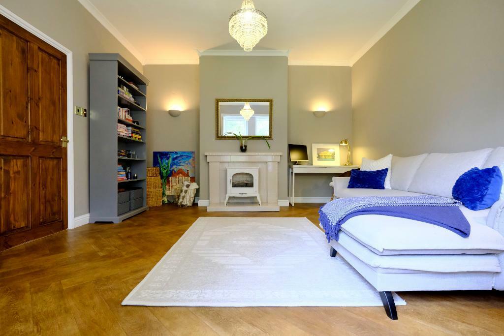 Sitting room with gas log burner