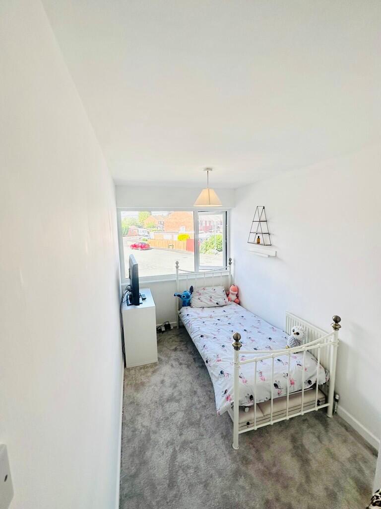 Castle Close New ...