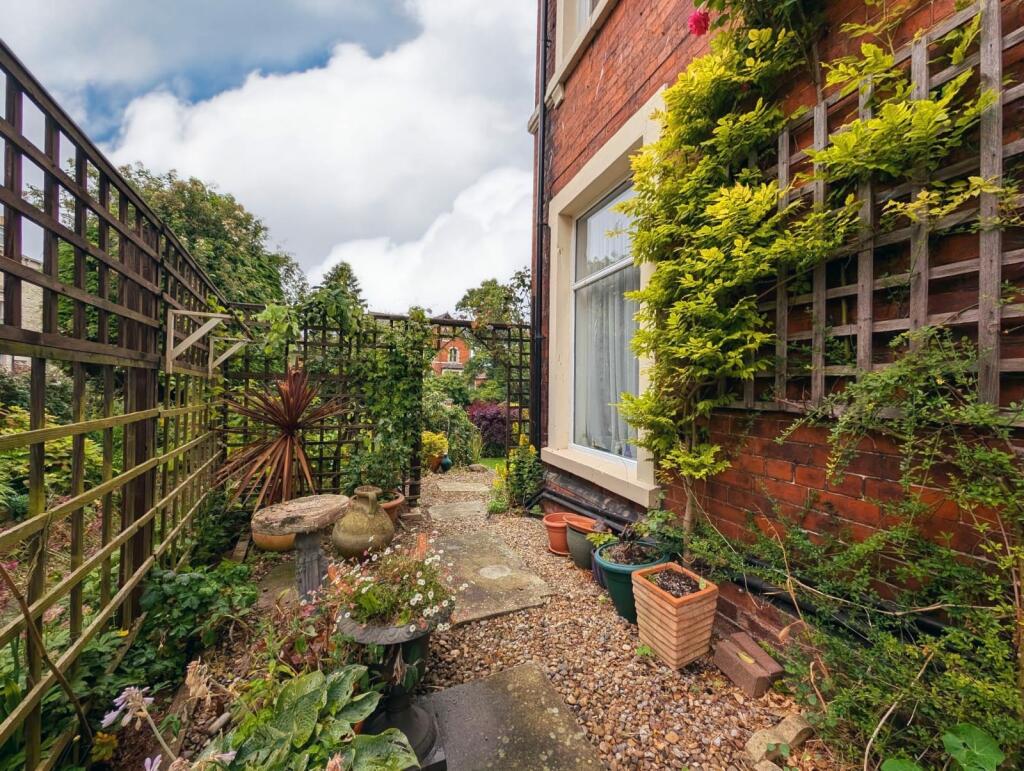 62a15947-2c81-40e6-bc75-78567cf5c2cb