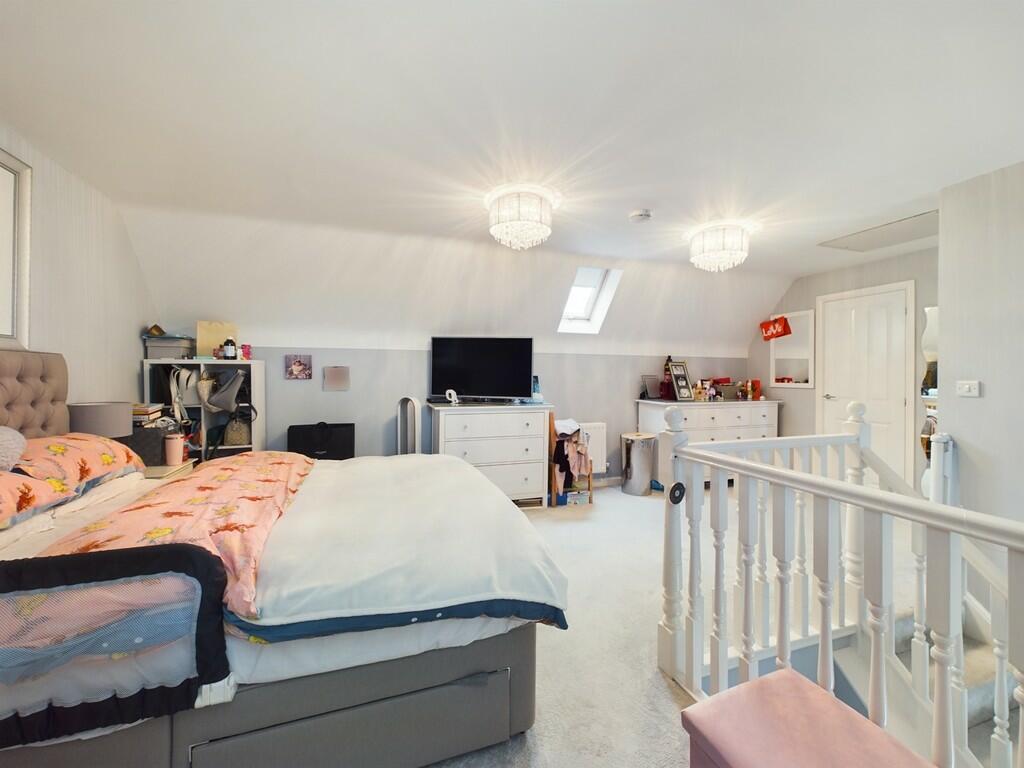 CAM02854G0-PR0121...