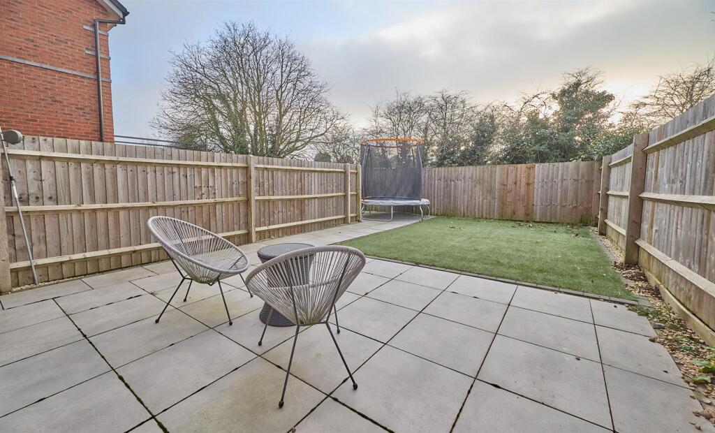 Notleyfield Close 16.jpg