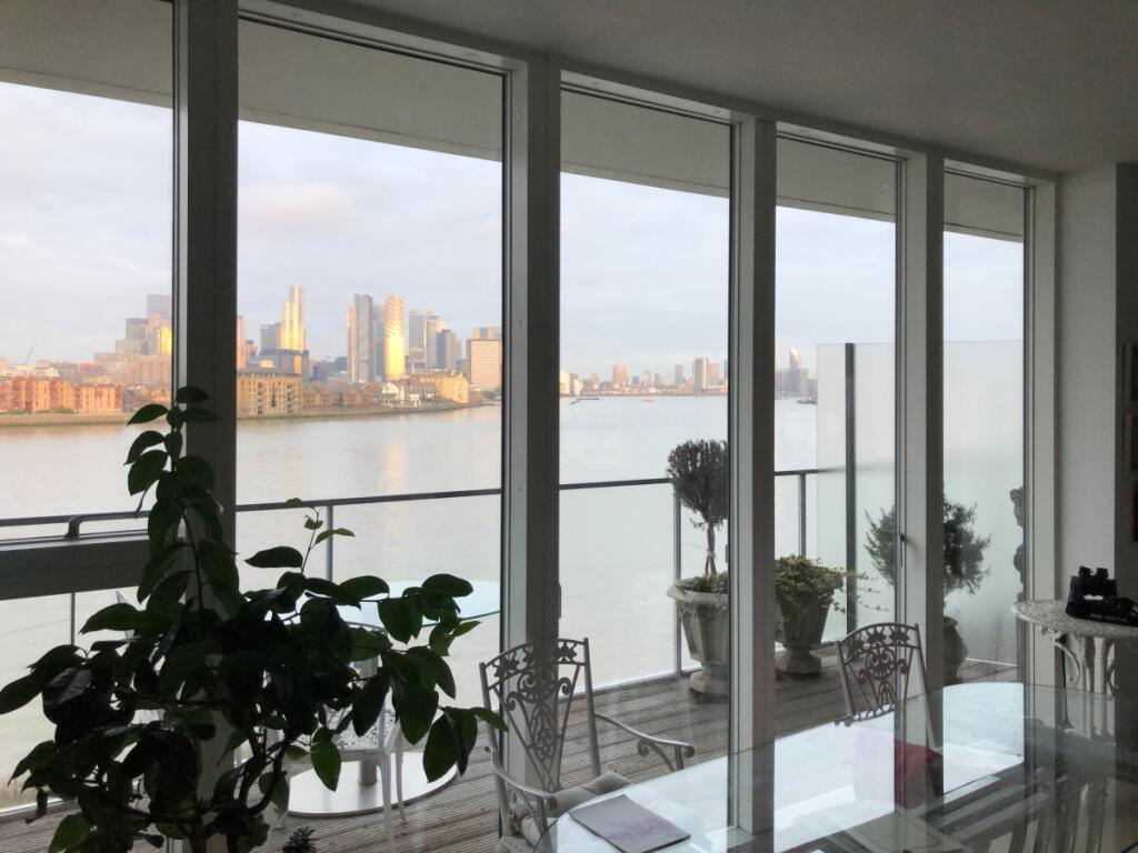 306_002