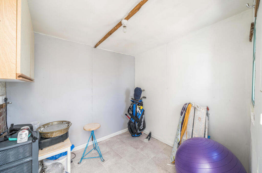 1346625-21-68b1af...