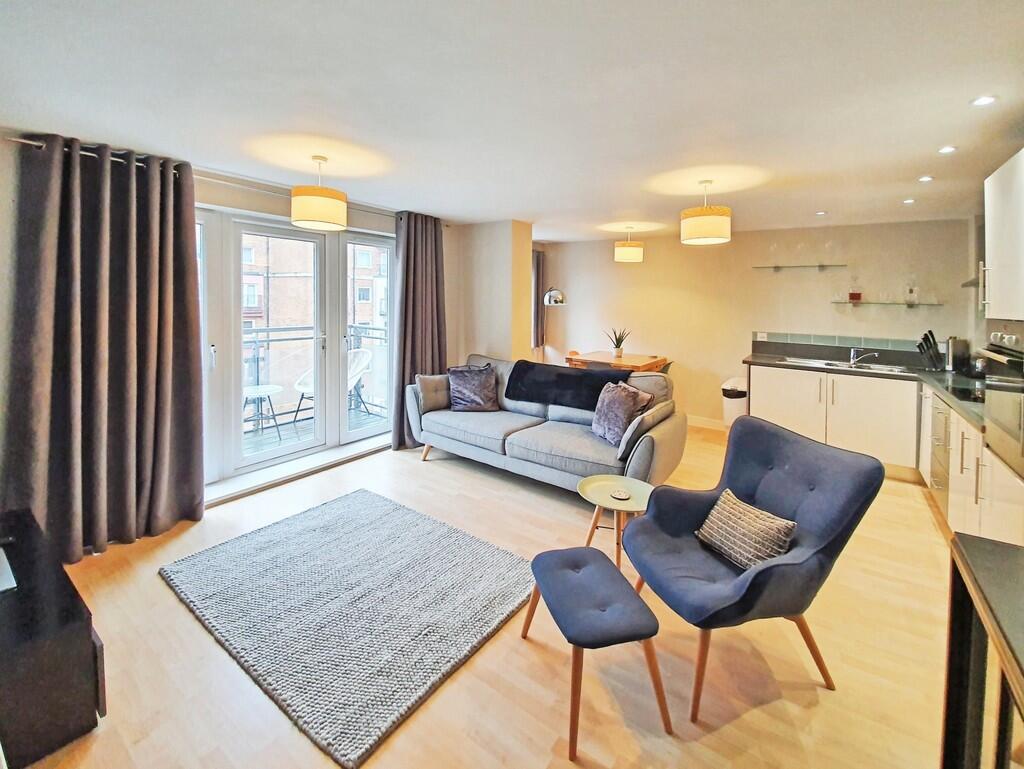 Living Room/Kitch...