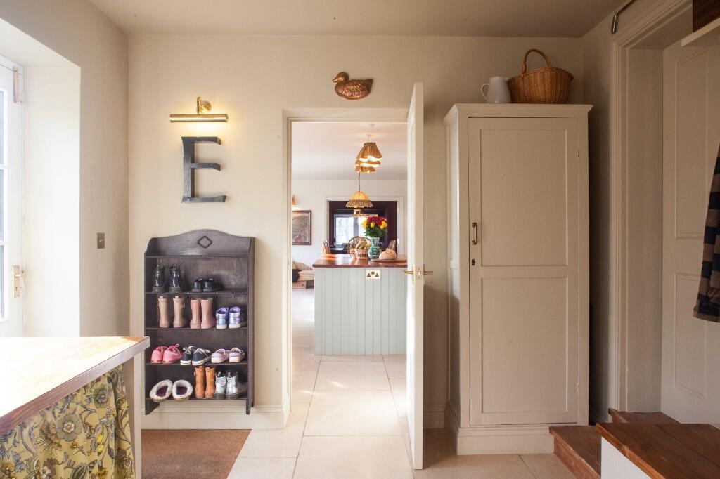 Utility boot room