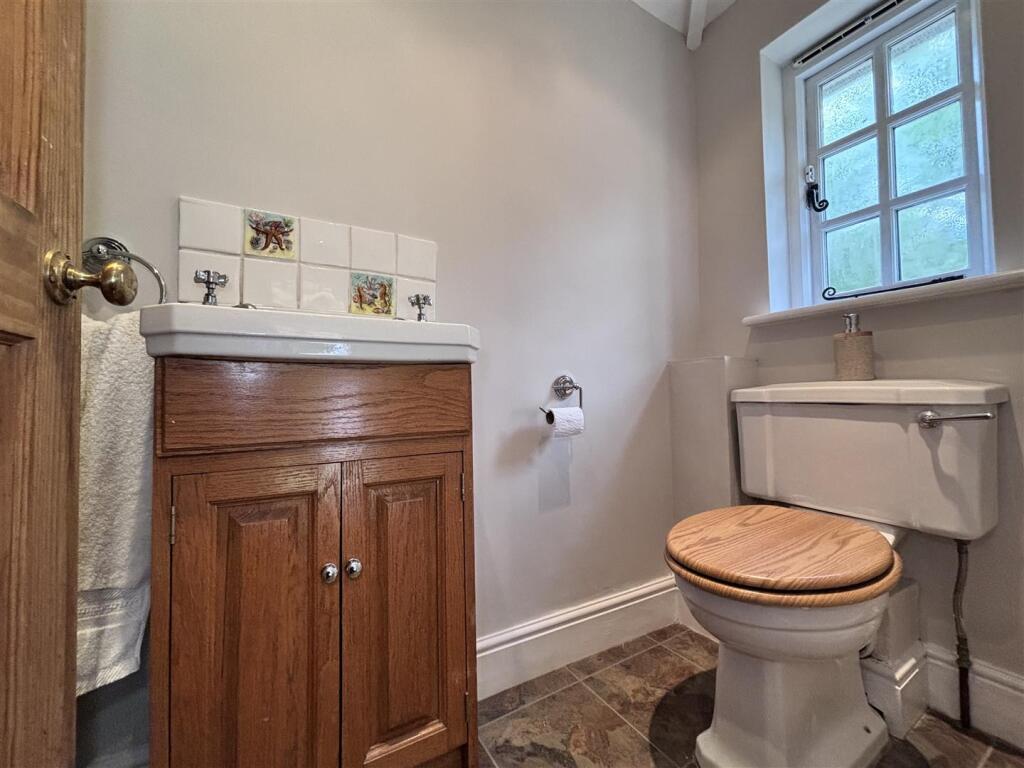 Corner Cottages downstaors W.C.jpg