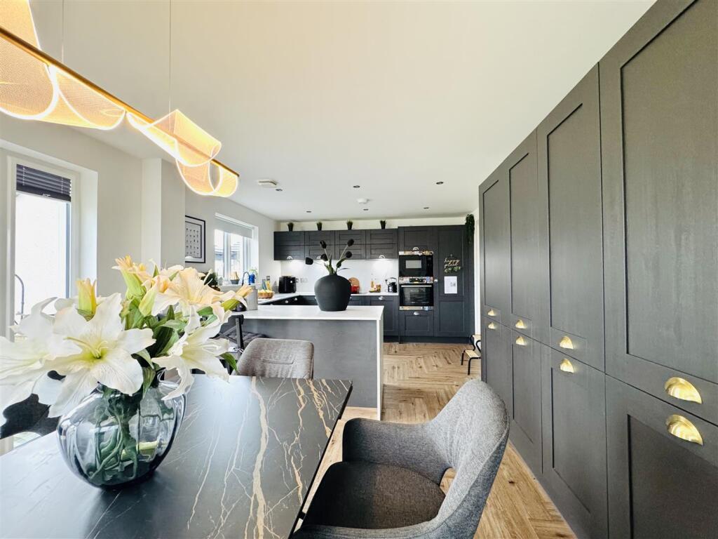 Family Room/Dining Area