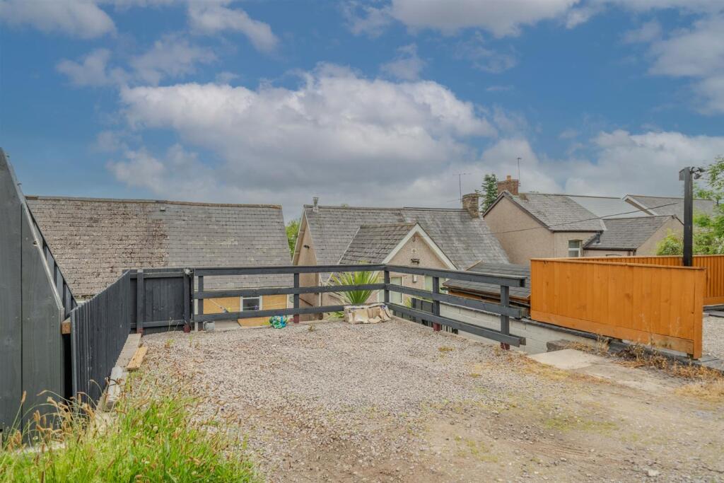 83 Stafford Rd-20.jpg