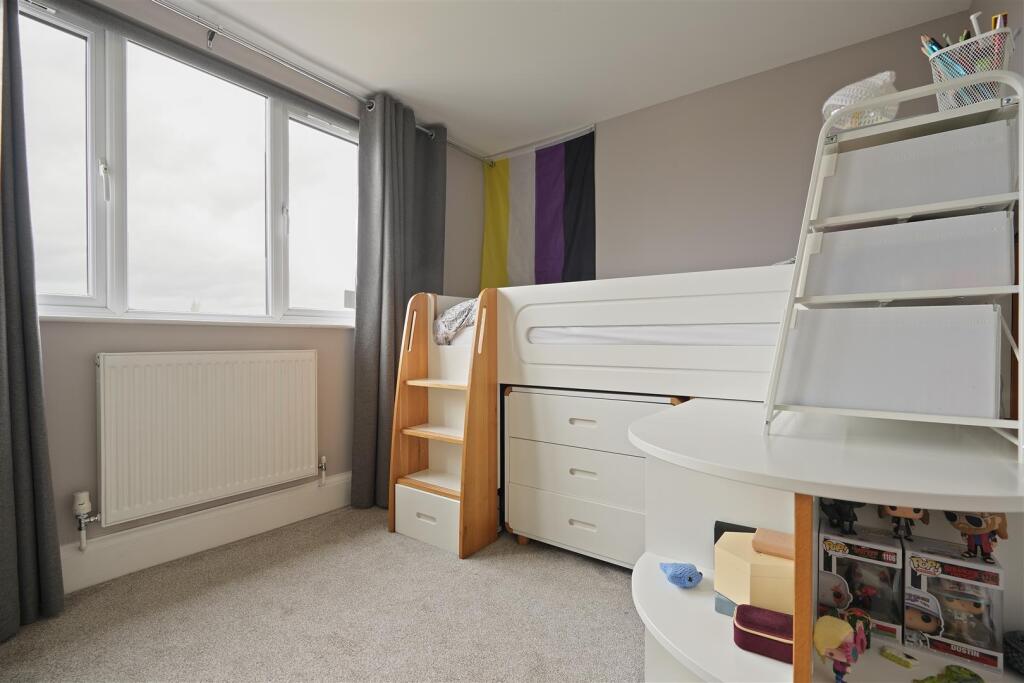 BEDROOM 3