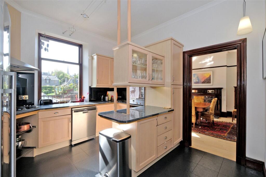 51 Albury Rd