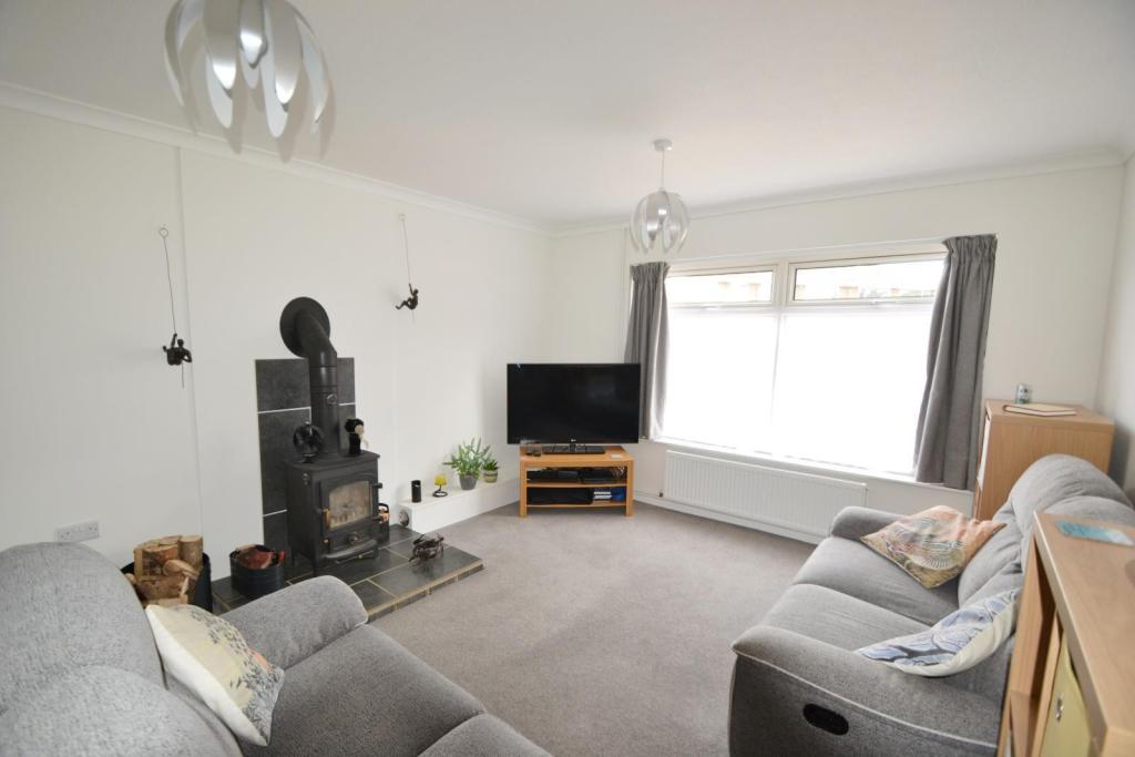 Living room 2