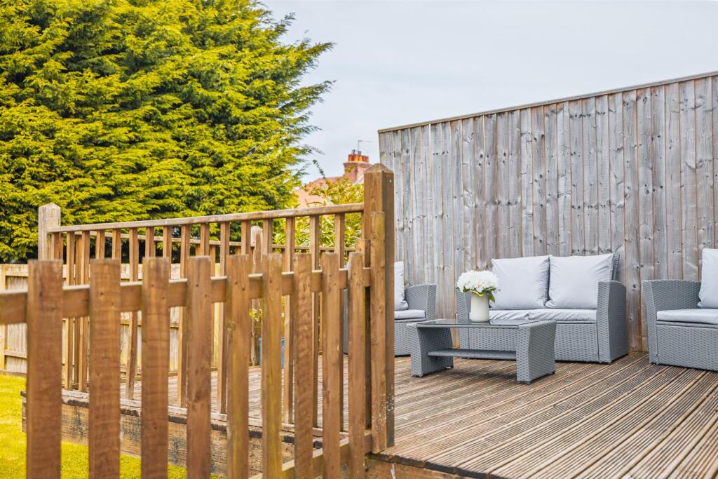 44 Hillfield Drive-29.jpg