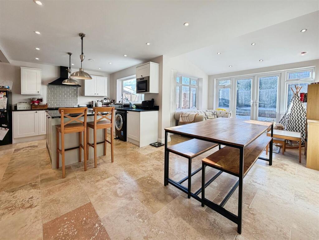 bf8a5270--4AC9-B558-F9429AD9FD0B-66107-00001A9735B