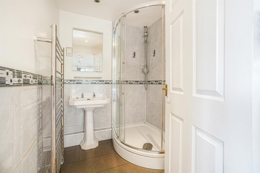 6 Bugbrooke Road, Gayton (5).jpg