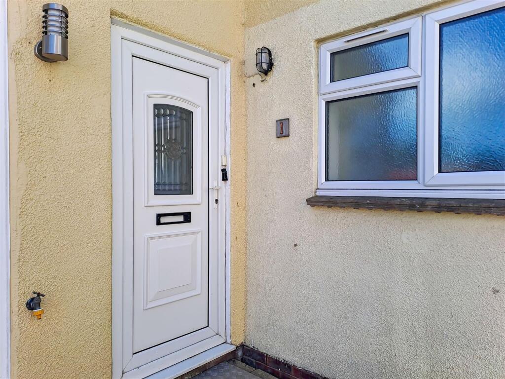 Private Entrance