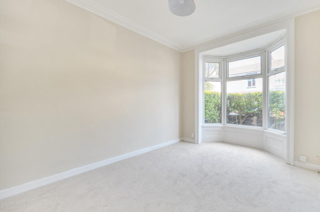 1334417-4-688cf6f...