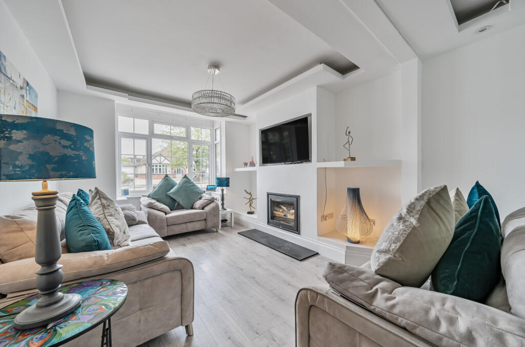 127967014683f3c5d3c099