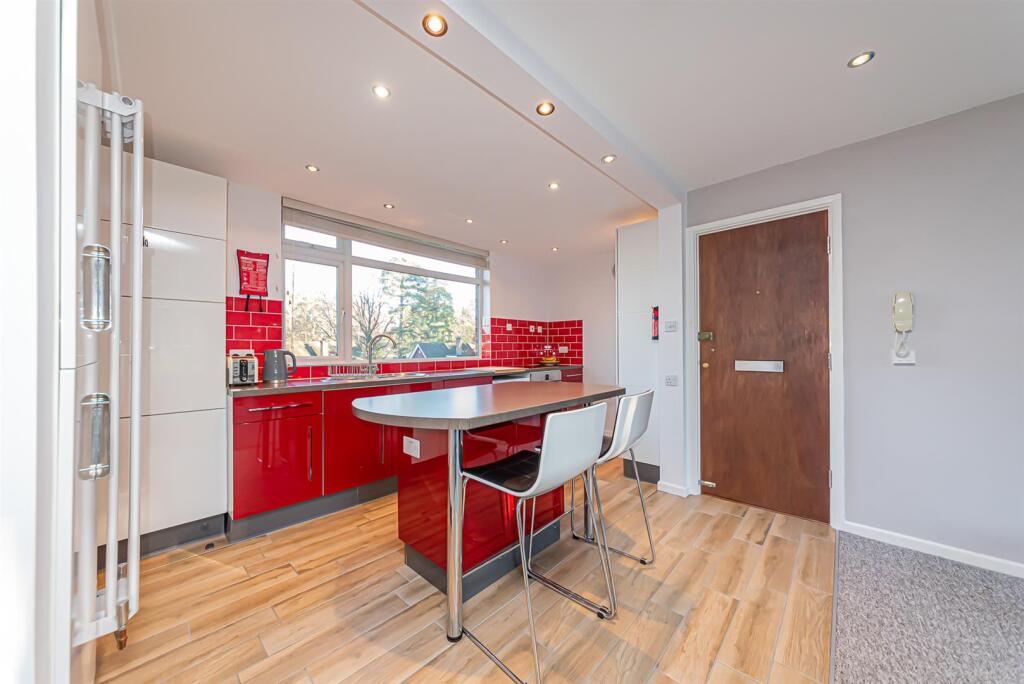 6 Birch Court (7).jpg