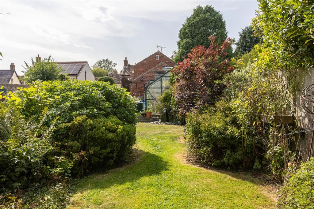 Rockery Cottage External-12.jpg