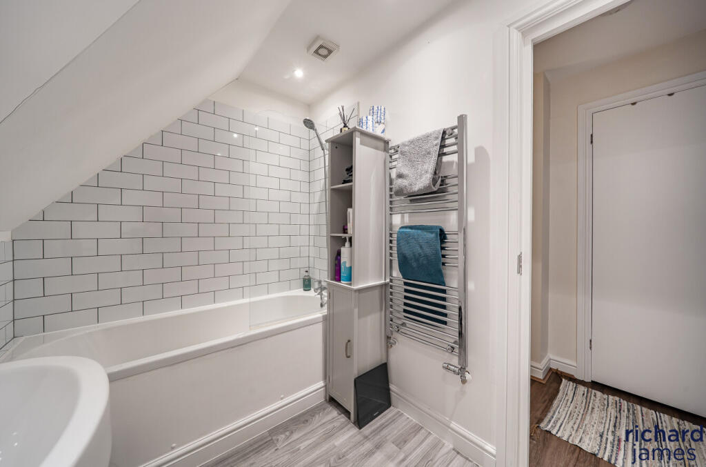 8abc80f506fb4cf1b6af101680e91287