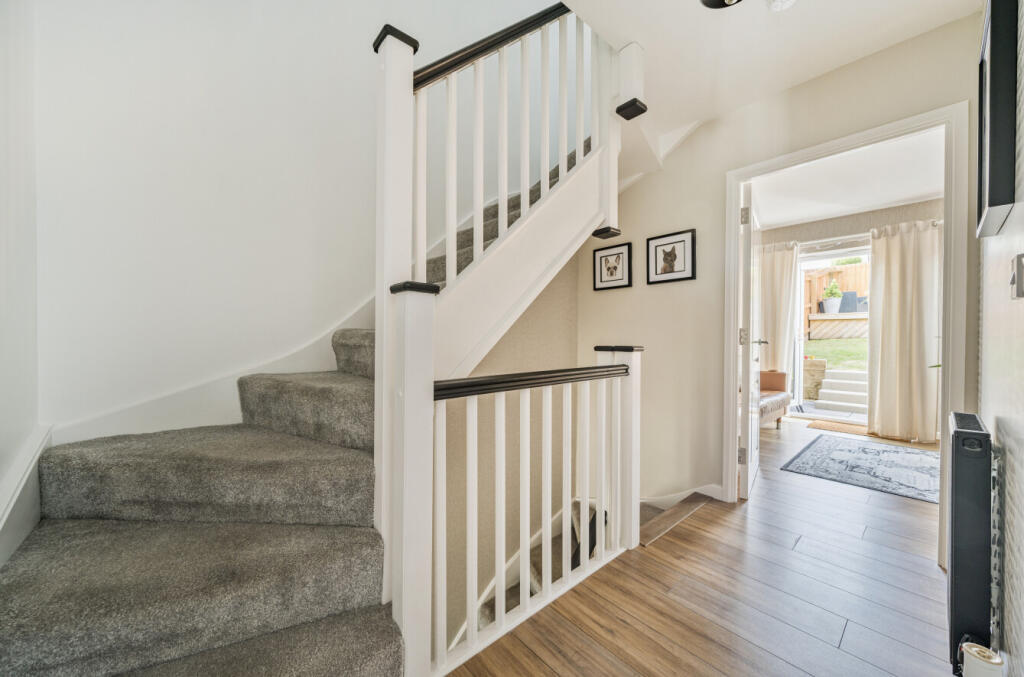 1317693-6-6867a2e...