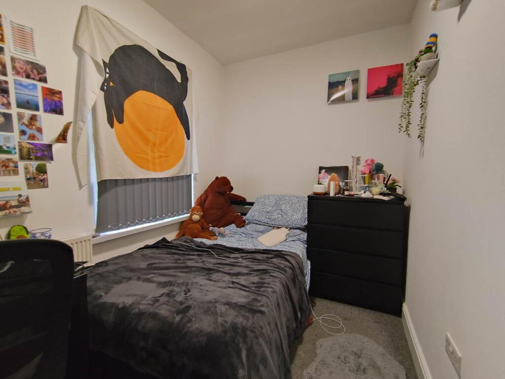 First floor middle r