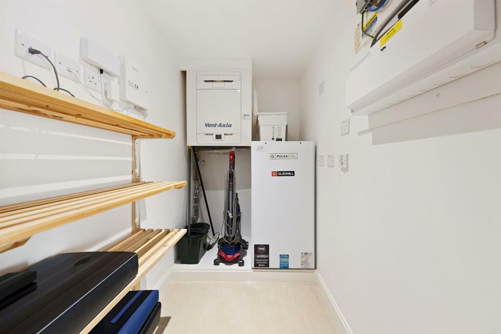 12-cf84PFMCSR 30 Birch Place-45 (1)-medium.jpg