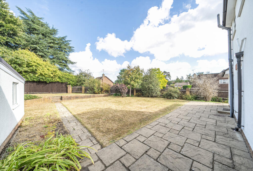 1346690-4-68b5ca8...