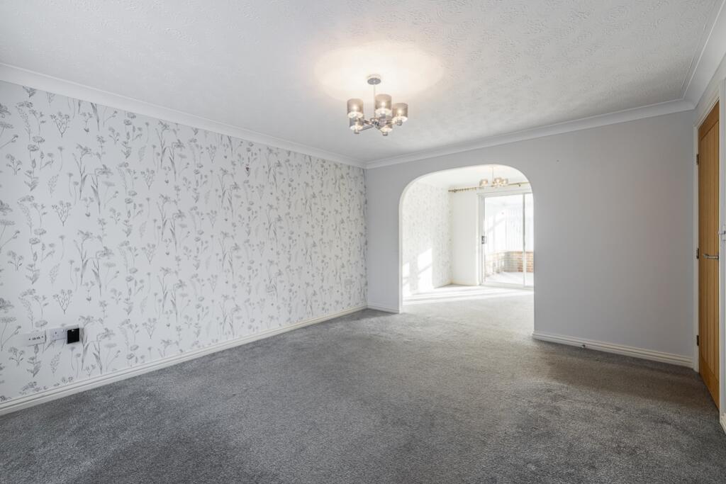 36 Saxon Gate (Kirton)-9