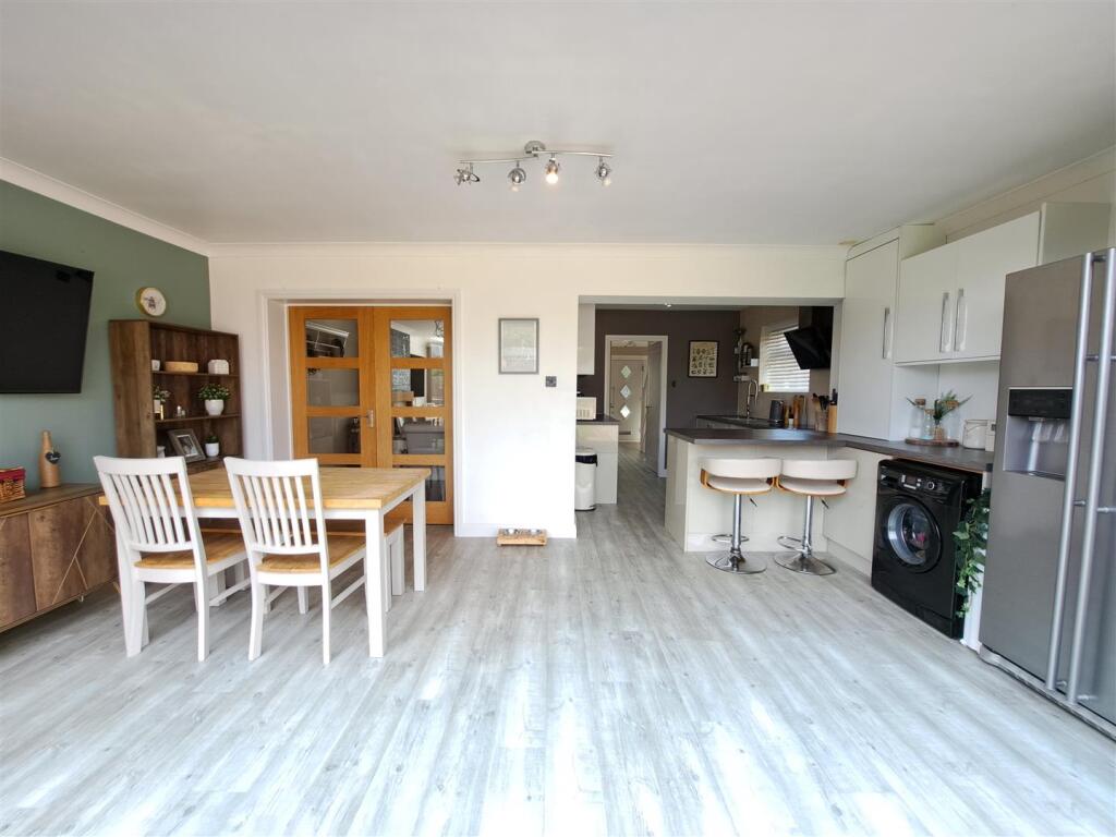 Open Plan Kitchen/Breakfast/Family Room